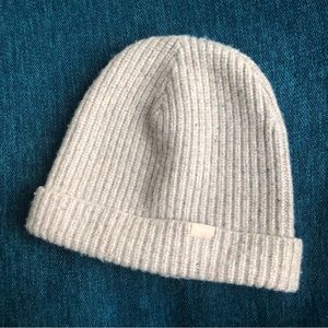 Madewell beige beanie